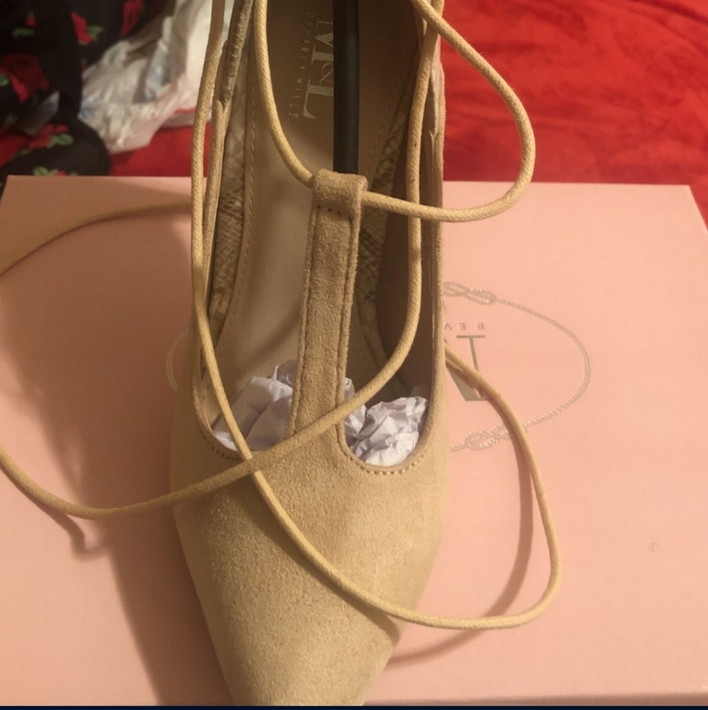 High heels - Picture 3 of 3